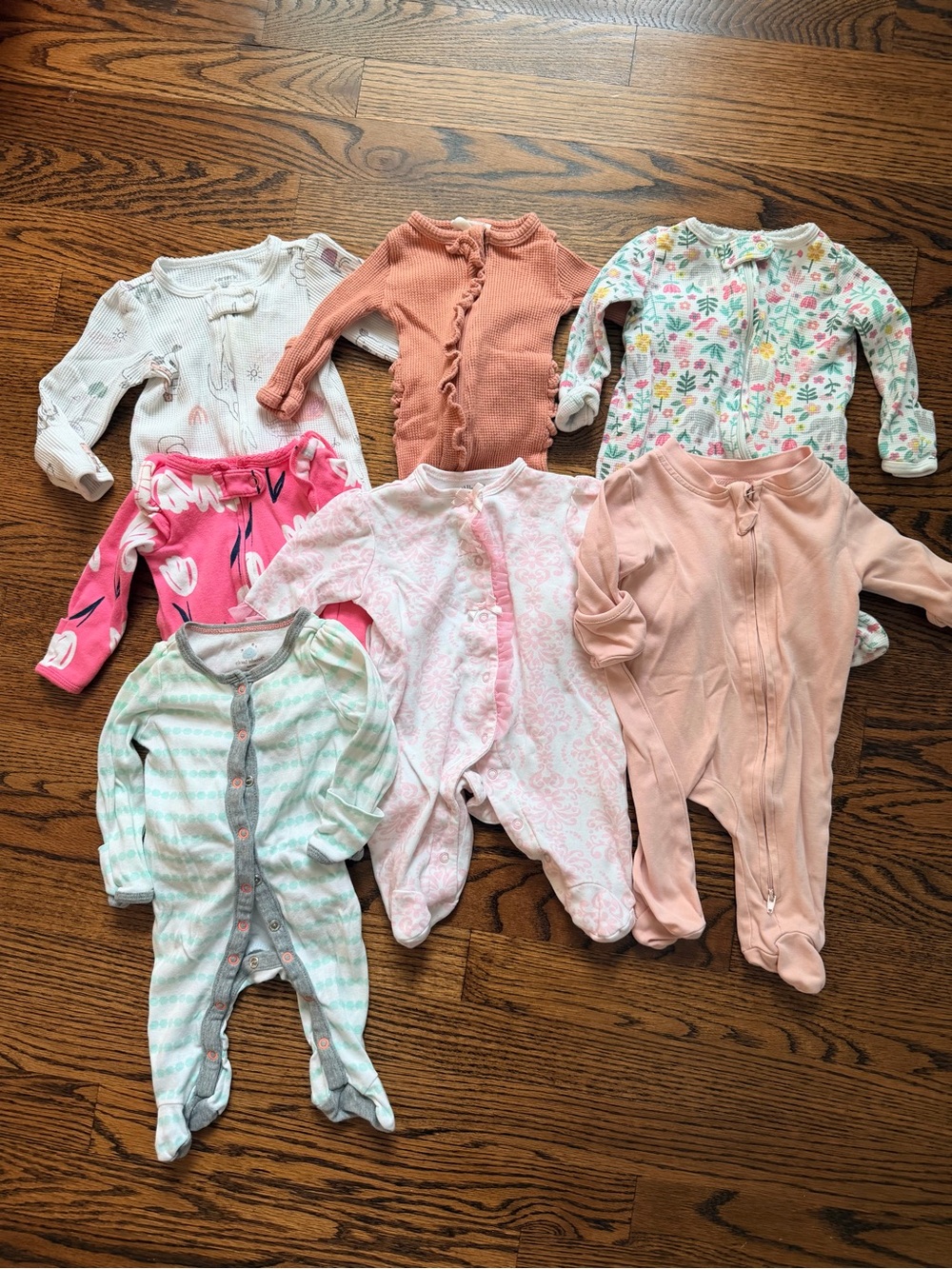 7 girls onesie sleepers sized newborn